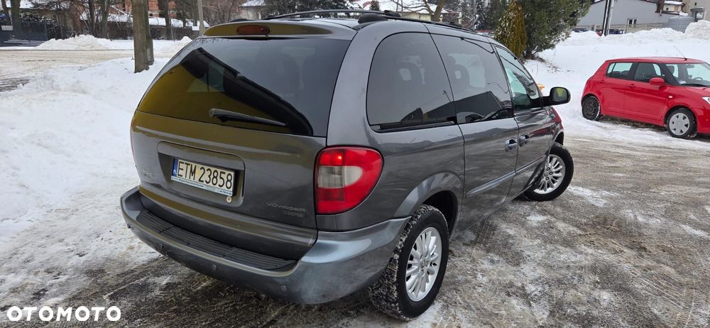 Chrysler Voyager 2.5L CRD SE - 21