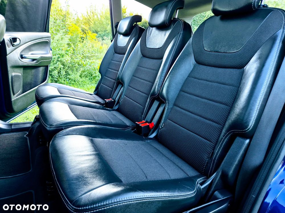 Ford S-Max 2.0 TDCi DPF Business Edition - 32