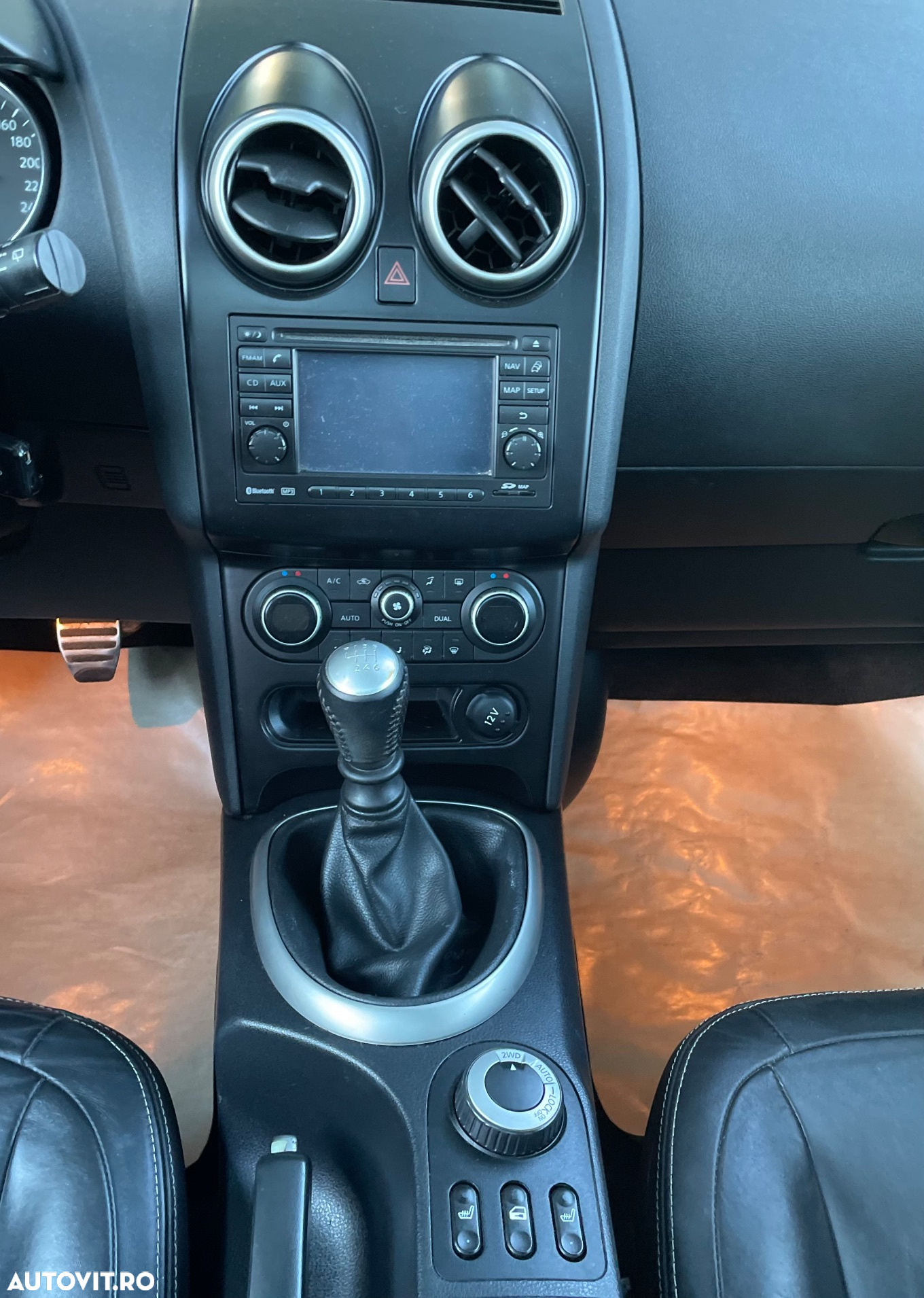 Nissan Qashqai 1.6 DCI 4 x 4 DPF Start/Stop tekna - 15