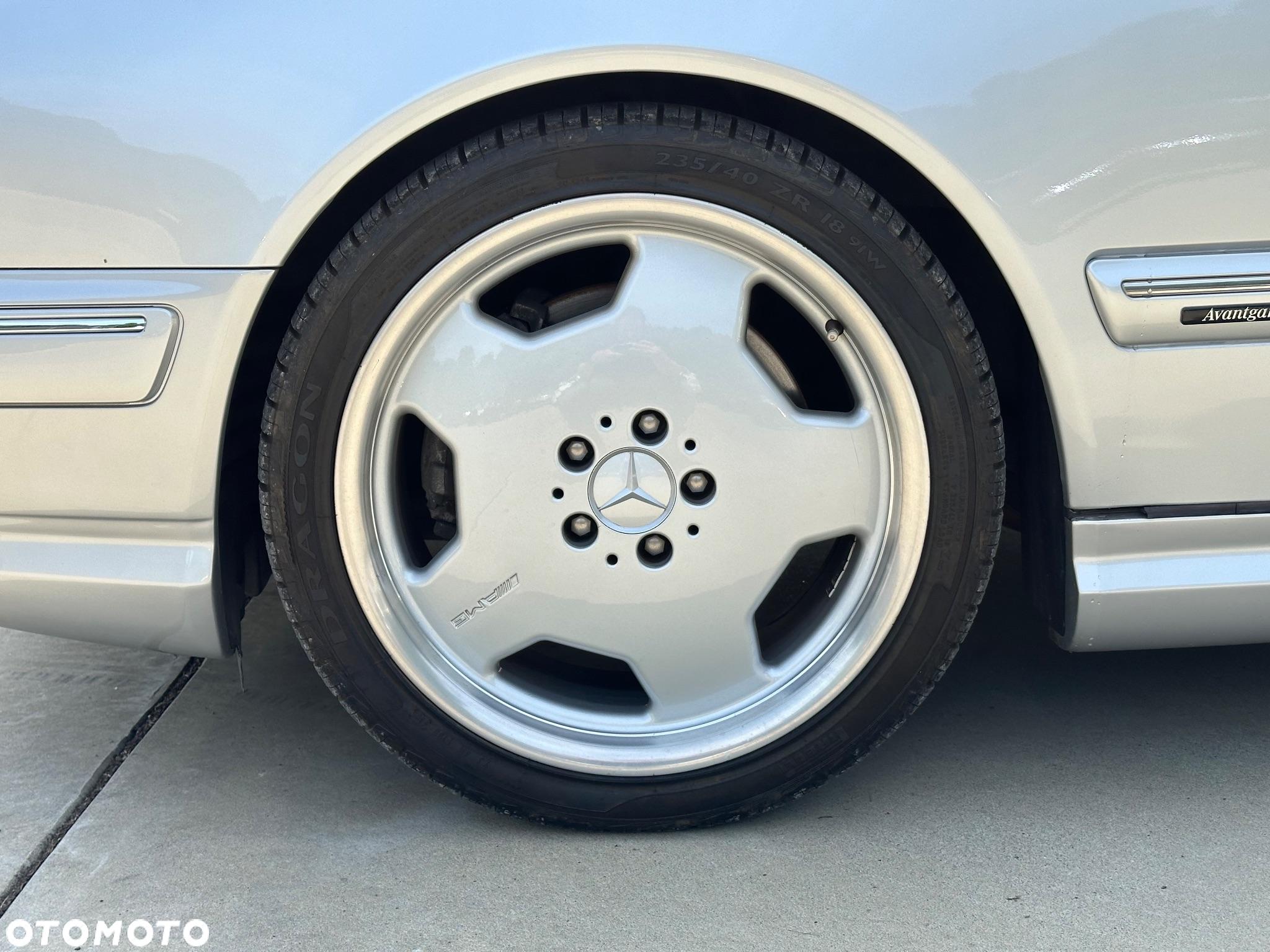 Mercedes-Benz Klasa E 55 AMG - 11