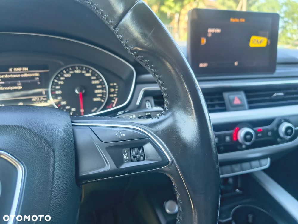 Audi A4 Avant 2.0 TDI DPF clean diesel Ambiente - 31
