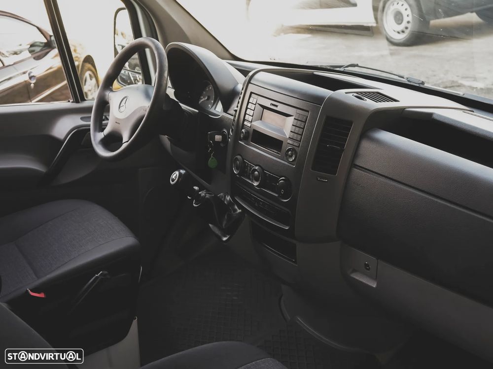 Mercedes-Benz SPRINTER 213 IVA DEDUTIVEL 6 LUGARES - 10