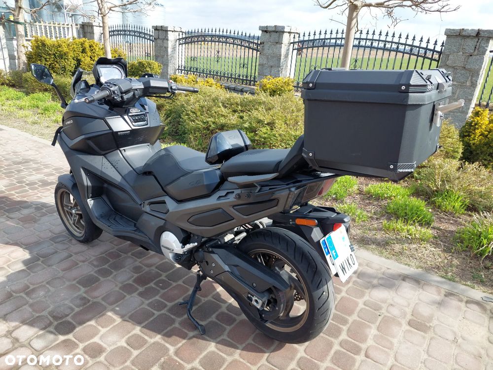 Kymco CV3 - 4