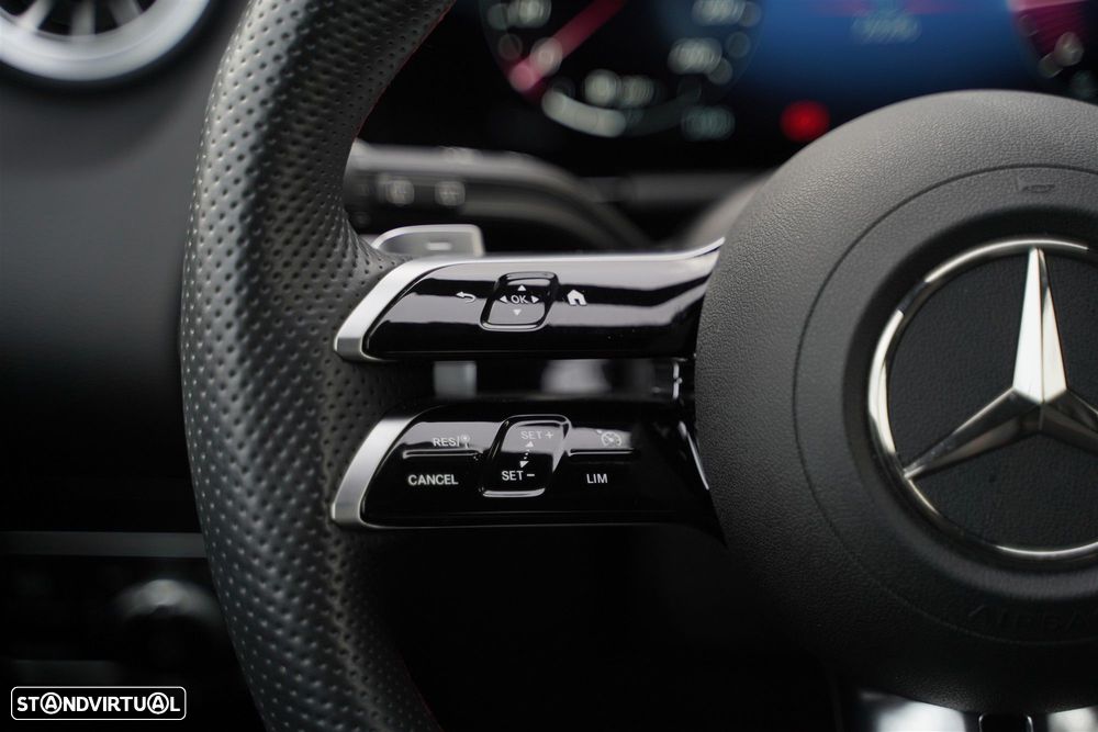 Mercedes-Benz GLA 180 d AMG Line - 21