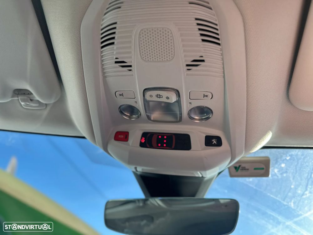 Peugeot 3008 1.6 Hybrid Allure e-EAT8 - 19