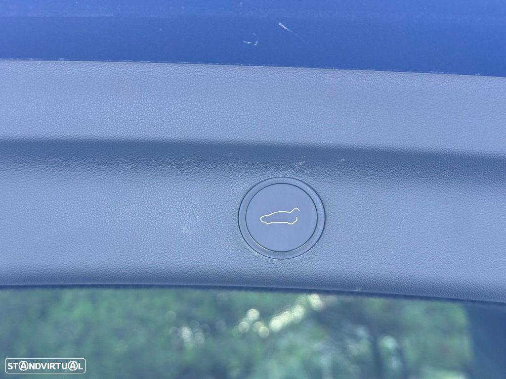Tesla Model Y Long Range Tração Integral - 44