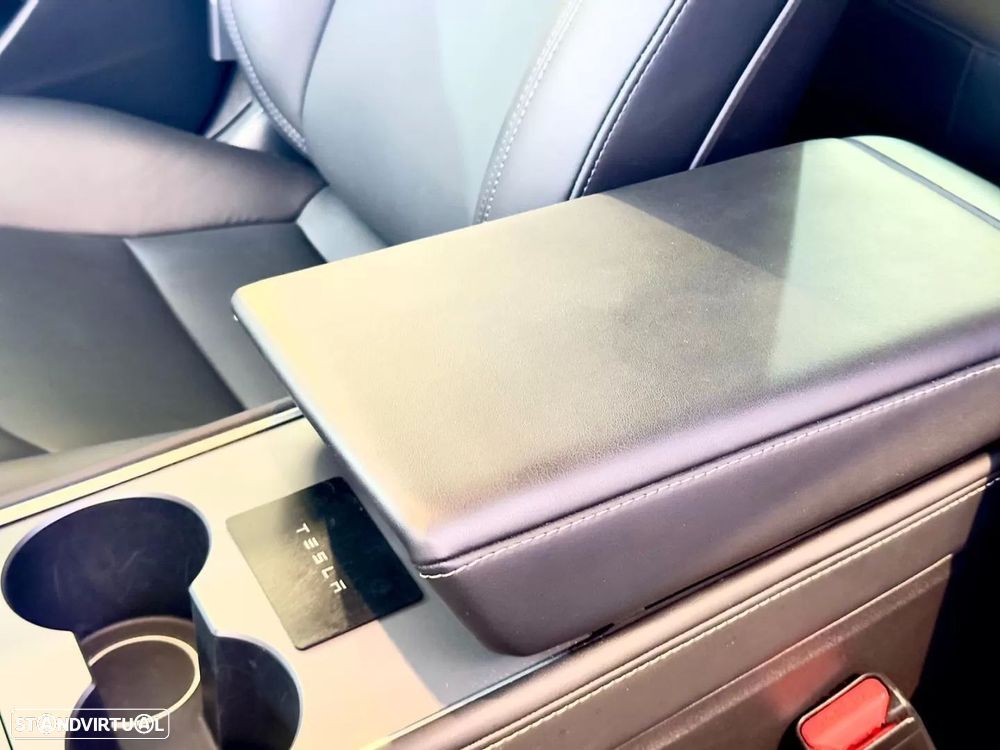 Tesla Model 3 Performance Dual Motor AWD - 35