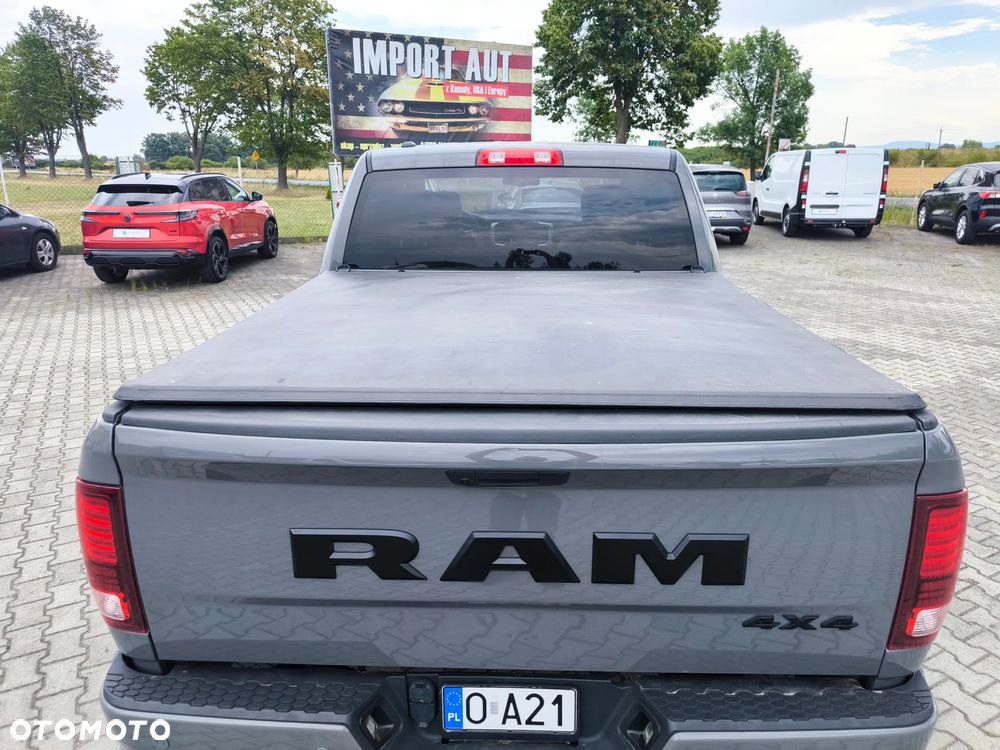 Dodge RAM - 12