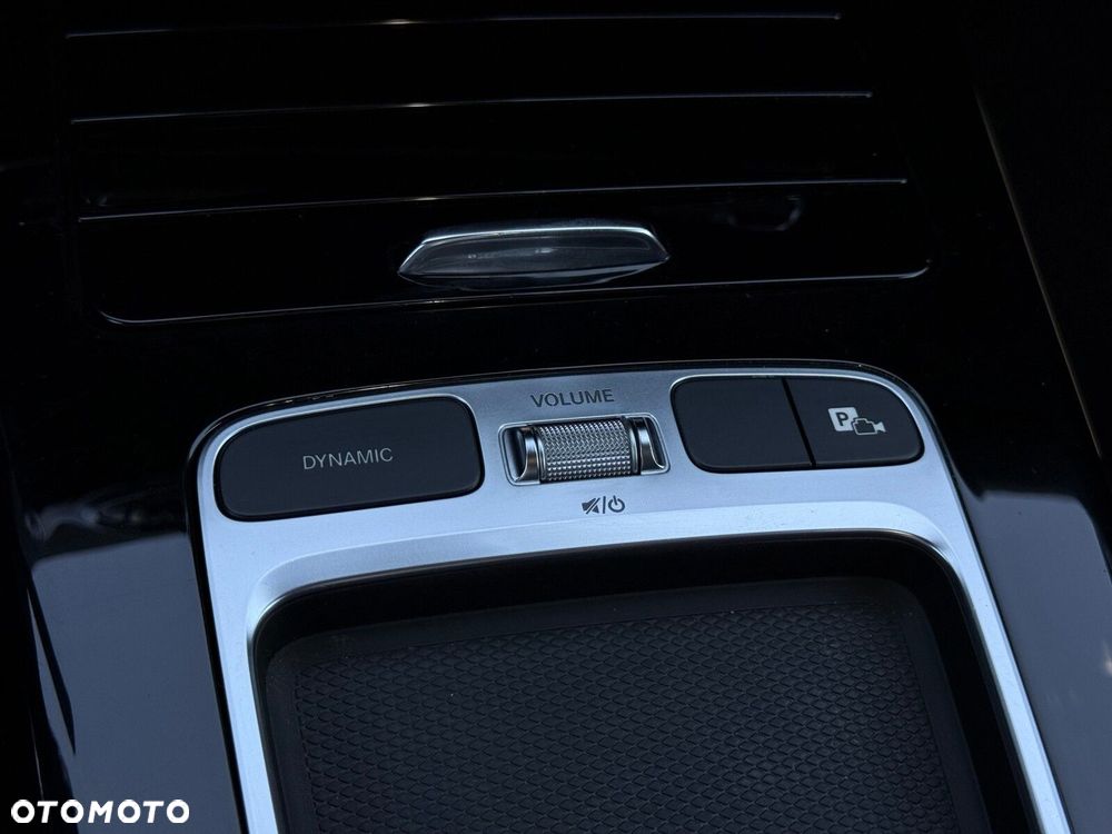 Mercedes-Benz CLA 220 4-Matic AMG Line 7G-DCT - 25