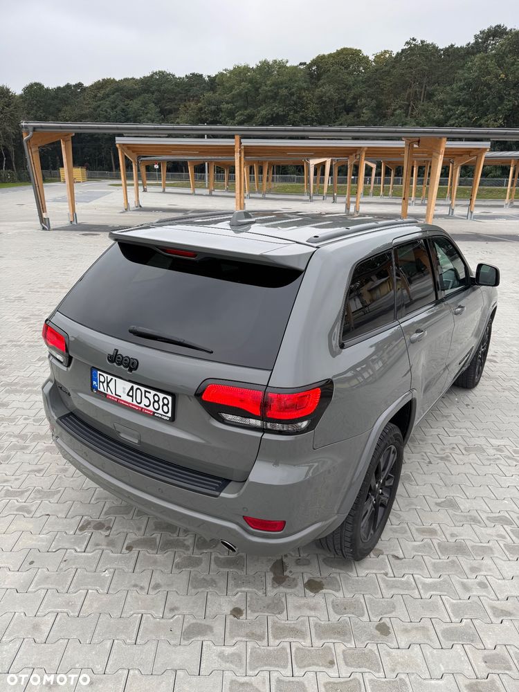Jeep Grand Cherokee - 2