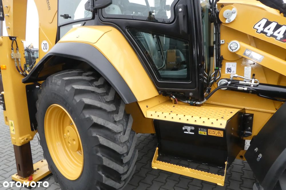 Caterpillar 444 -O7A Z NIEMIEC - 16