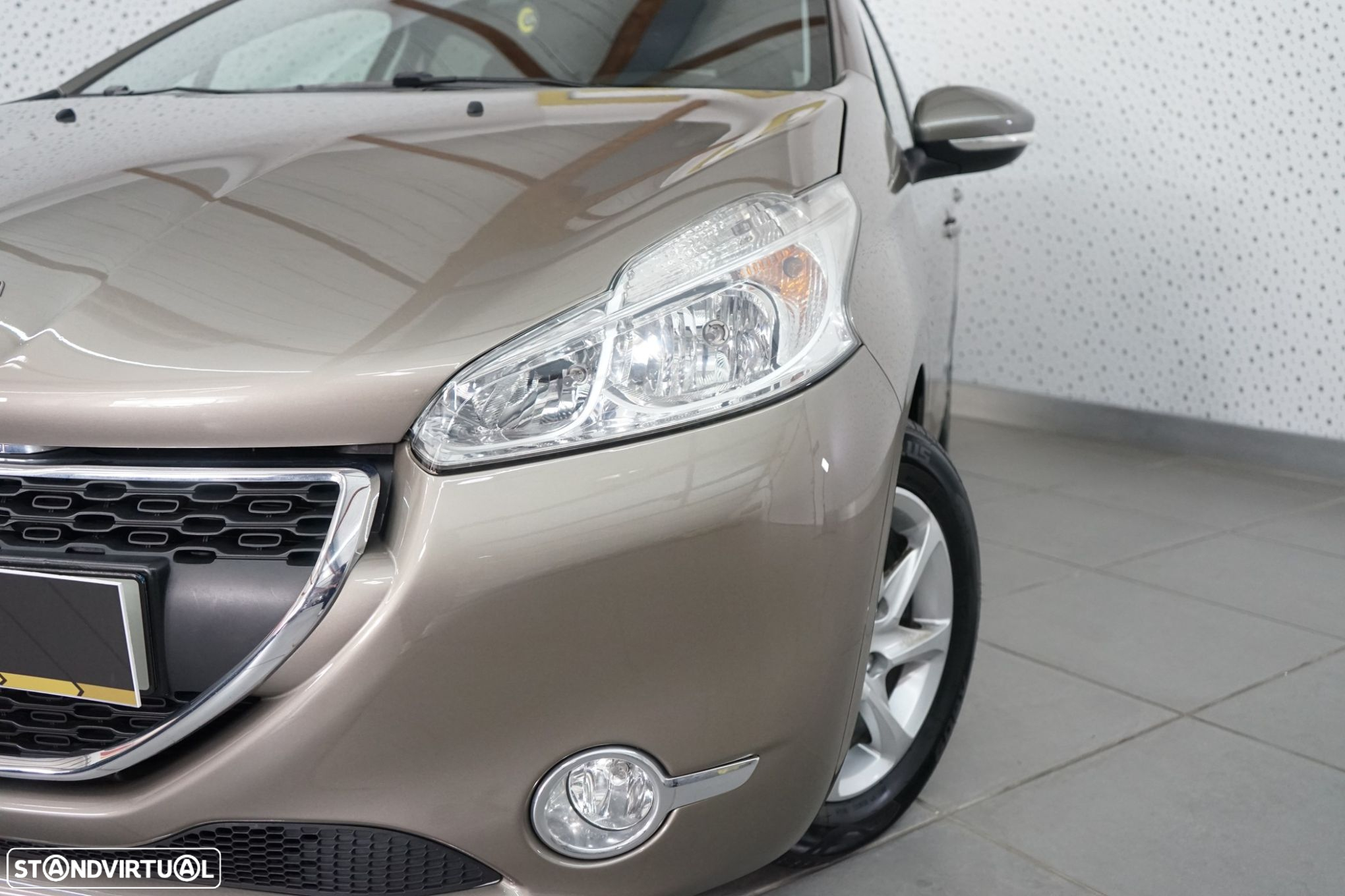 Peugeot 208 - 3