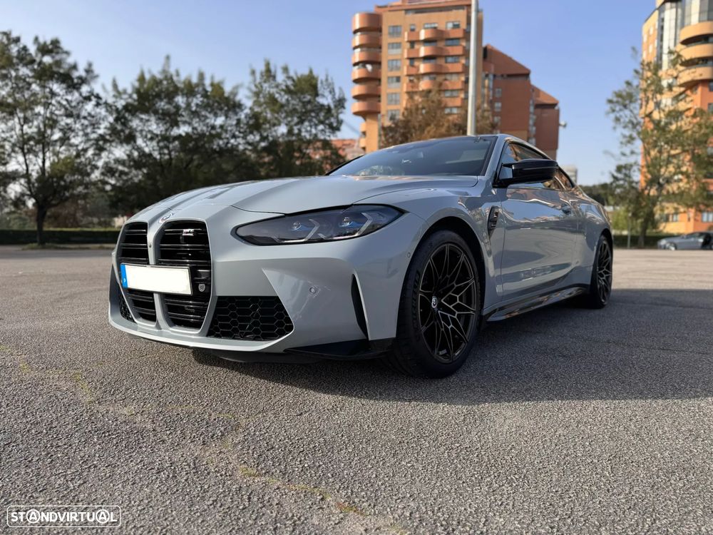 BMW M4 Competition Pack 50 anos M - 4