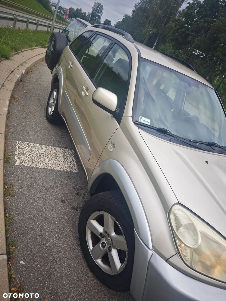 Toyota RAV4 D-4D 4x4 - 7