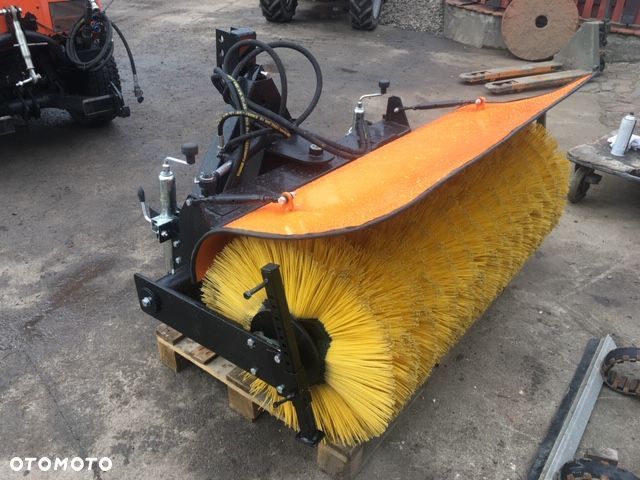 Zamiatarka odśnieżarka szczotka hydrauliczna GMR Stensballe Kubota Iseki - 17