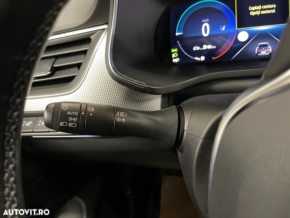 Renault Arkana E-TECH 145 Evolution - 23