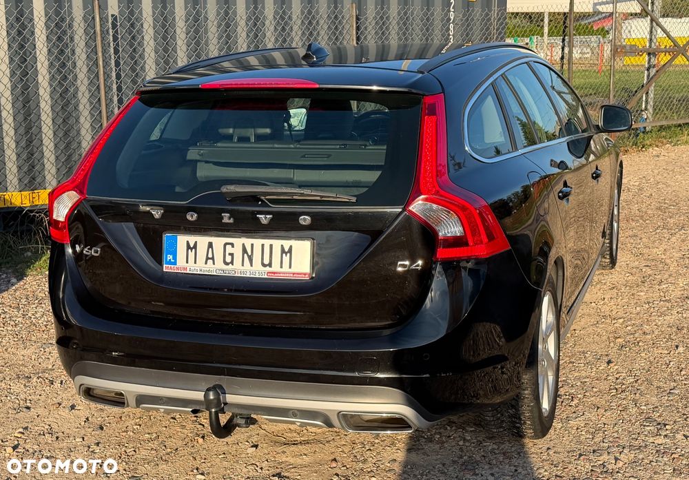 Volvo V60 D4 Drive-E Momentum - 26