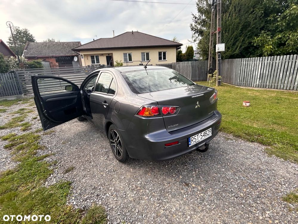 Mitsubishi Lancer 1.6 Inform - 14