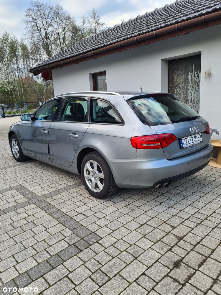 Audi A4 Avant 2.0 TDI DPF Attraction - 12