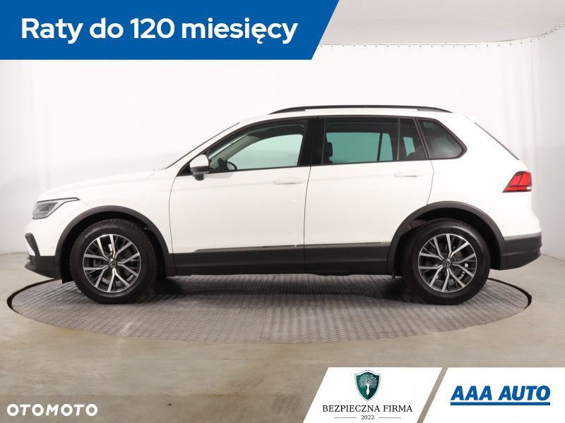 Volkswagen Tiguan - 4