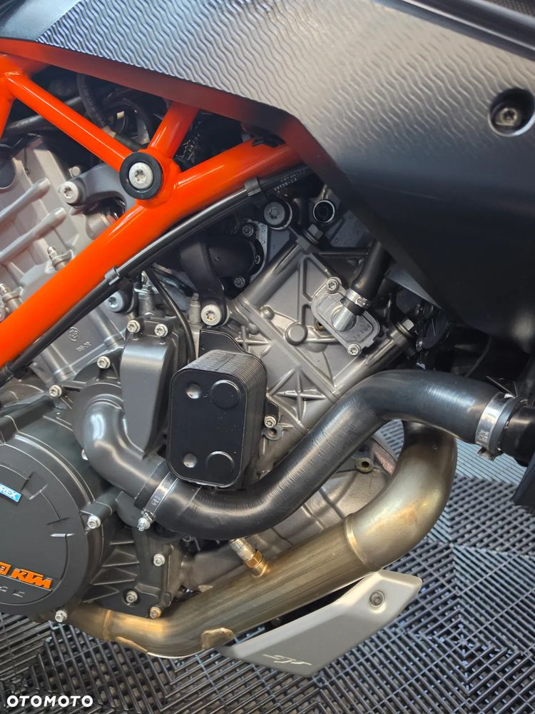 KTM Super Duke - 23