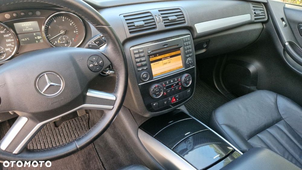 Mercedes-Benz Klasa R 300 L 7G-TRONIC Grand Edition - 12