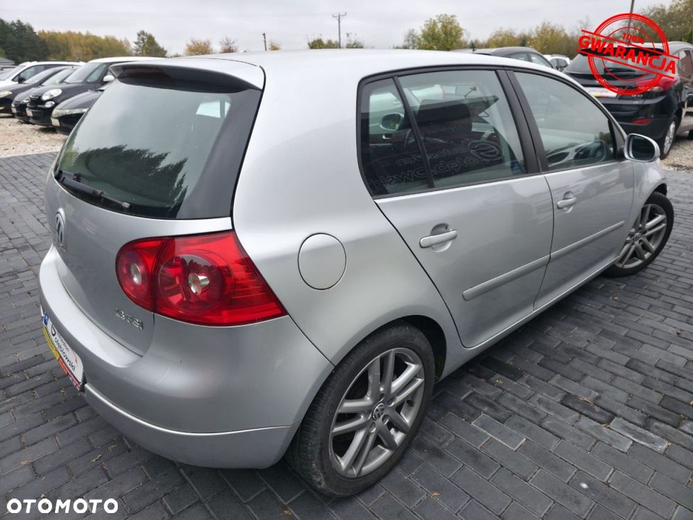 Volkswagen Golf - 11