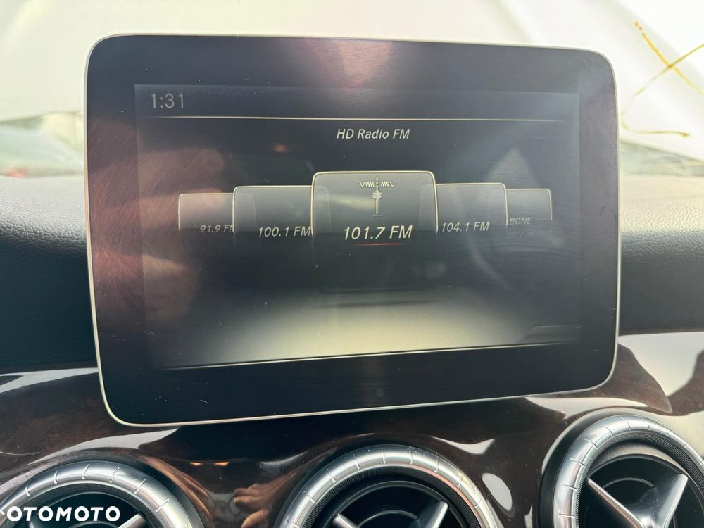 Mercedes-Benz CLA 250 7G-DCT - 18