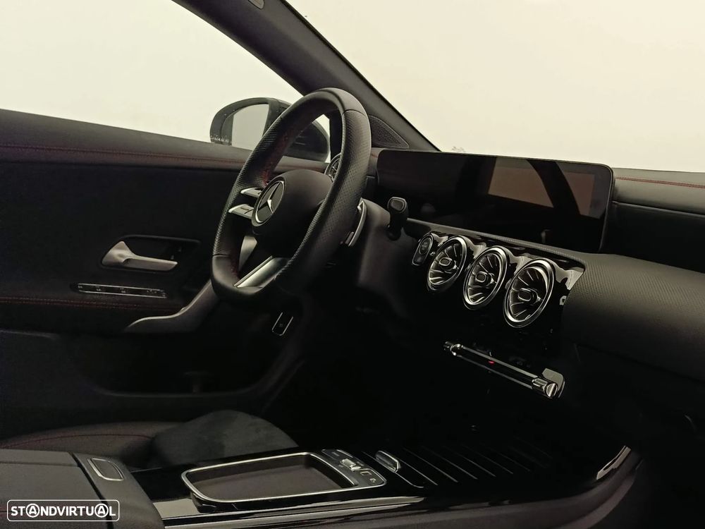 Mercedes-Benz CLA 200 - 20