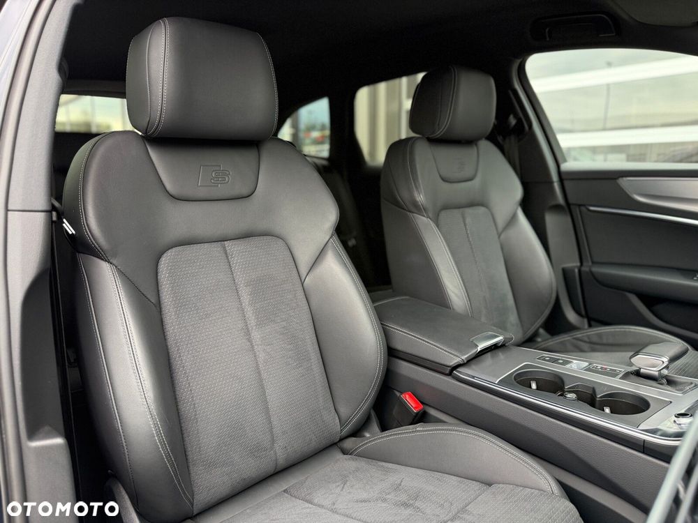 Audi S6 Avant - 22