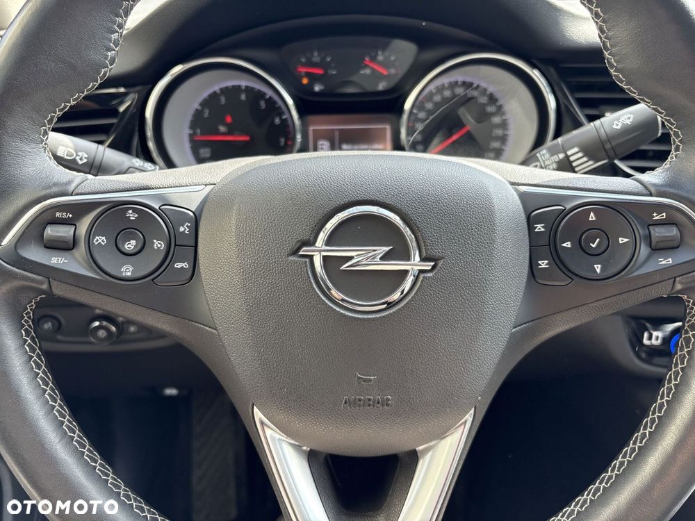 Opel Insignia - 22