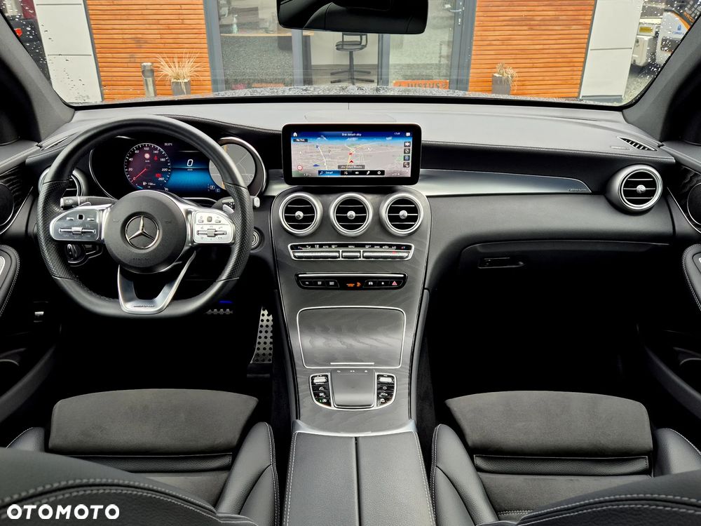Mercedes-Benz GLC 220 d 4Matic 9G-TRONIC AMG Line - 10