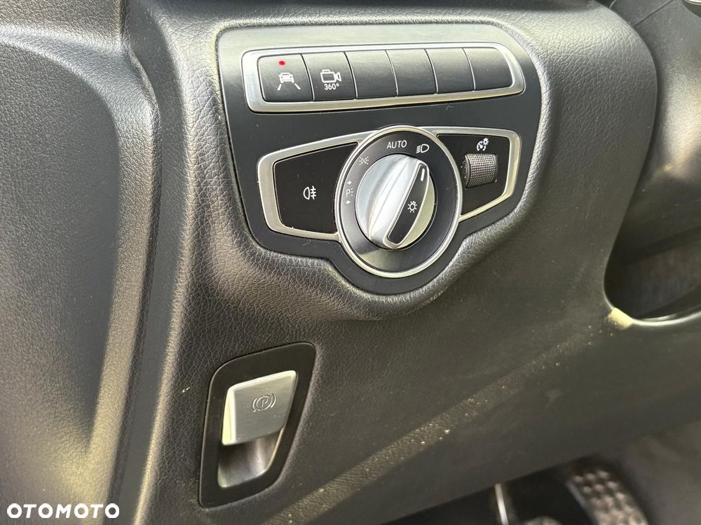 Mercedes-Benz Klasa V 300 d Avantgarde 9G-Tronic (ekstra d³) - 22