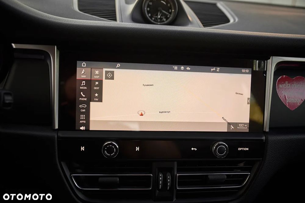 Porsche Macan - 5