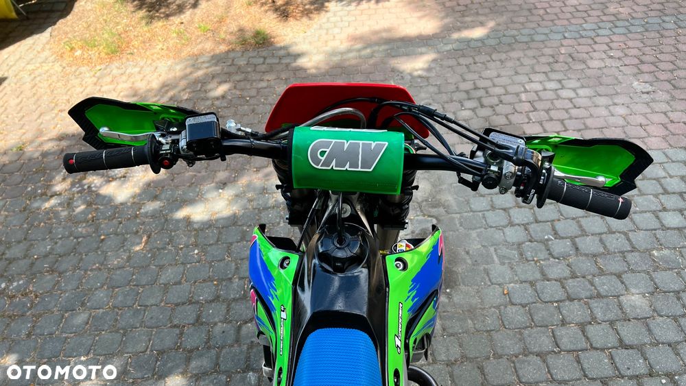 Kawasaki KX - 5
