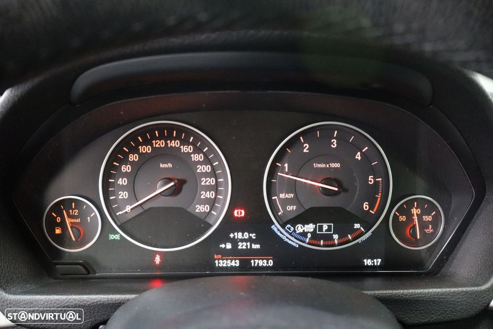 BMW 316 d Touring Advantage Auto - 10