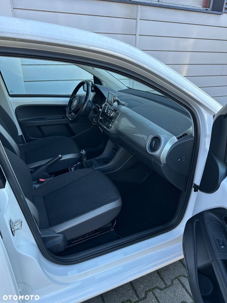 Volkswagen up! - 8