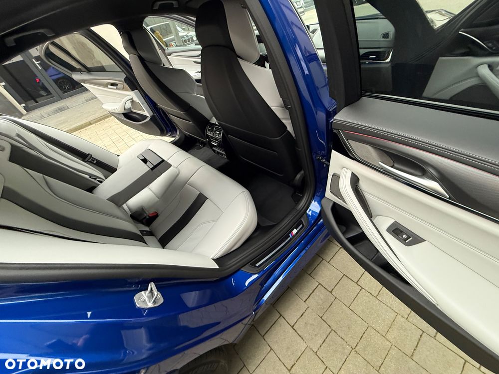 BMW M5 Competition - 8