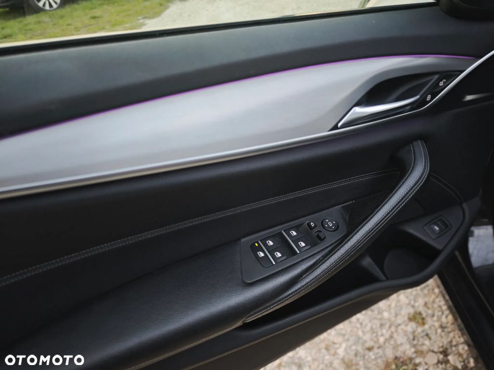 BMW Seria 5 - 31