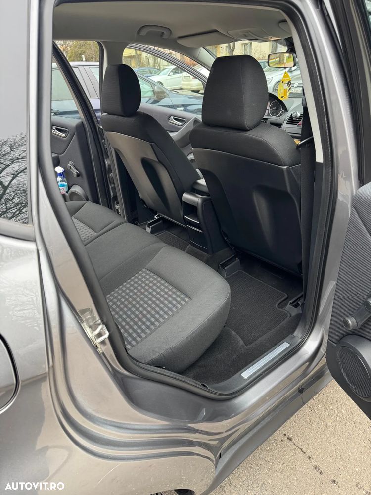 Mercedes-Benz A 160 BlueEFFICIENCY Elegance - 9