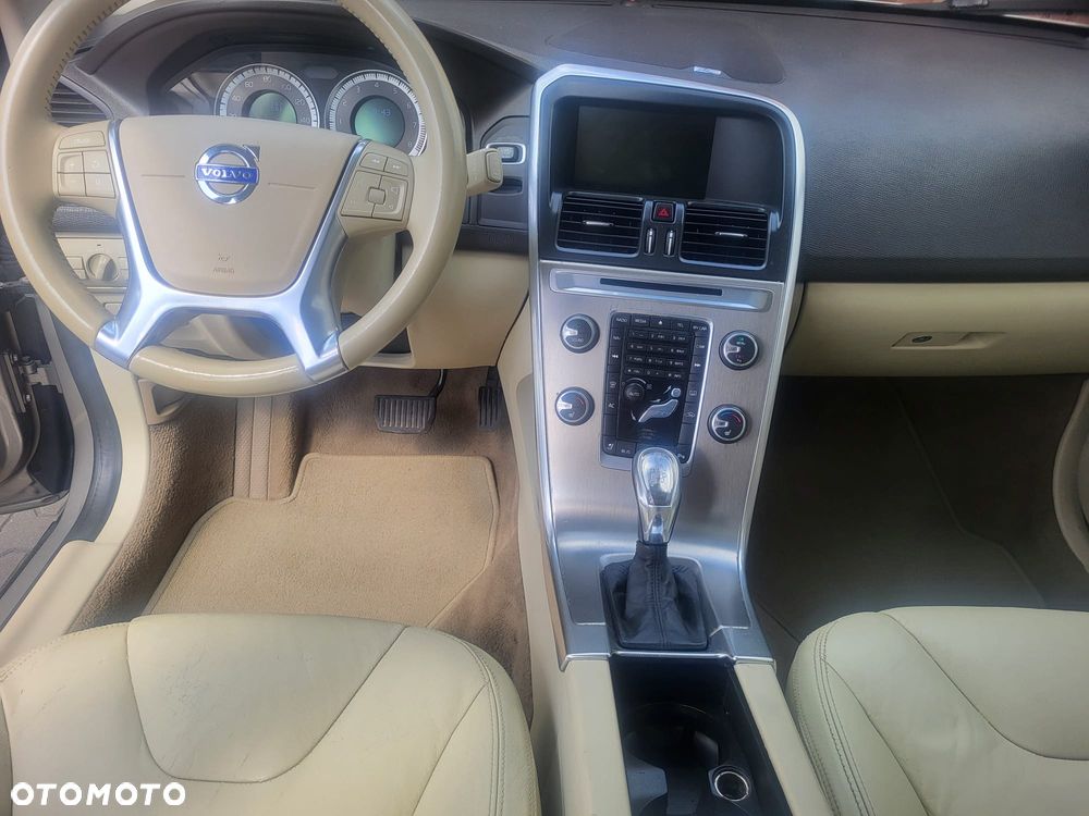 Volvo XC 60 - 11