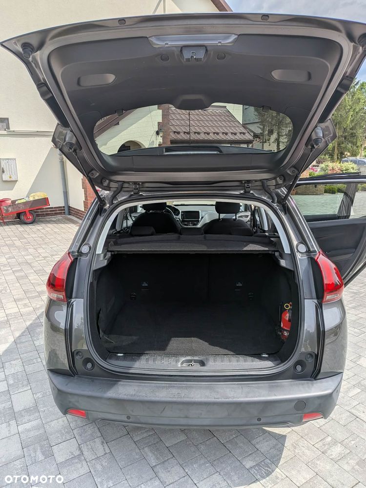 Peugeot 2008 PureTech 82 Style - 13