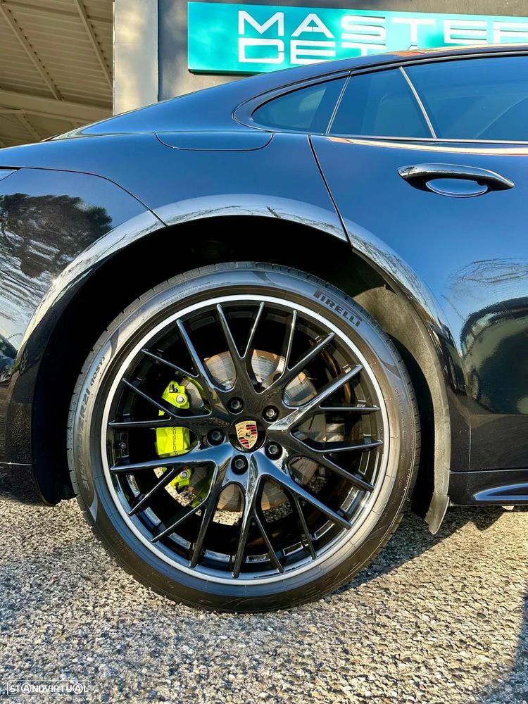 Porsche Panamera 4 E-Hybrid - 13
