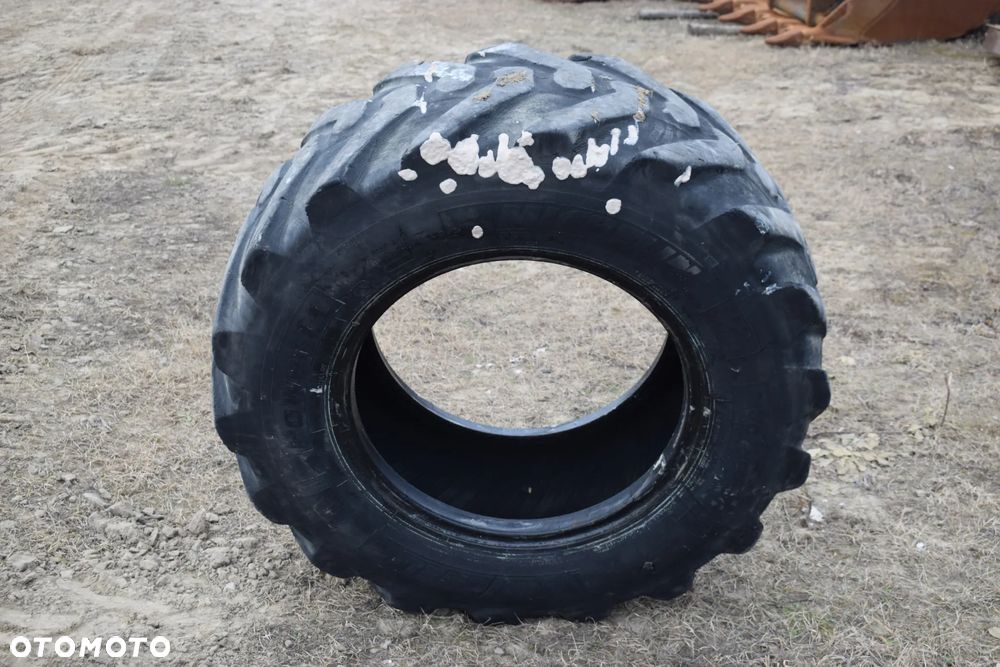 Opona/ opony 15.5/80 R24 400/80 R24 Michelin Solideal - 14