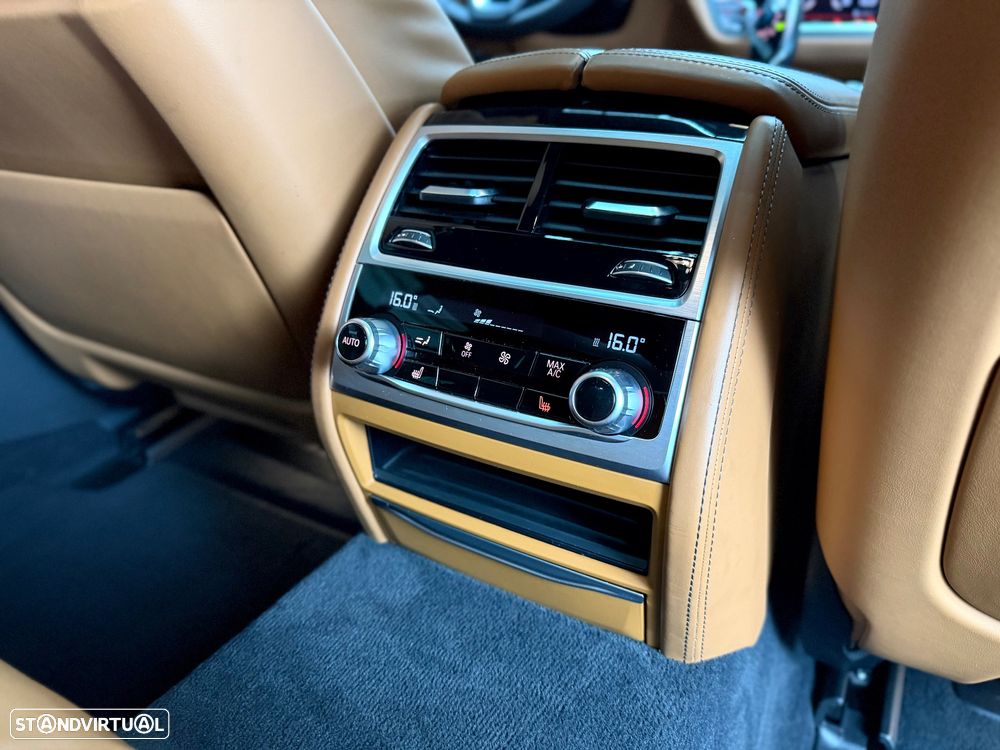 BMW 730 d xDrive Pack M - 26