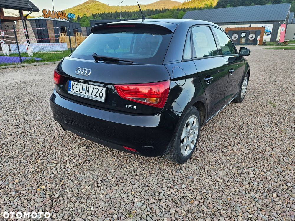 Audi A2 2012 photo 4