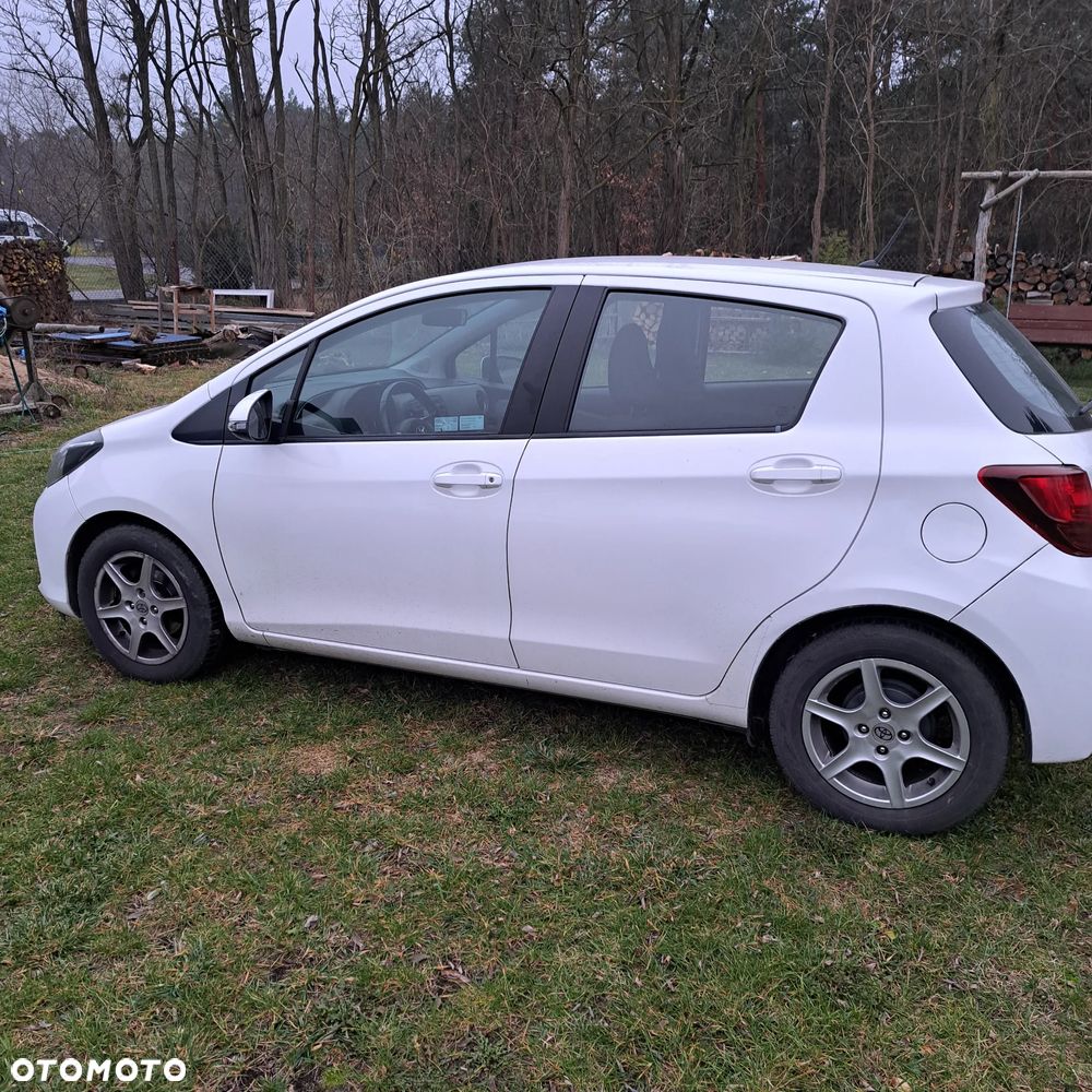 Toyota Yaris 1.4 D-4D Active EU6 - 8