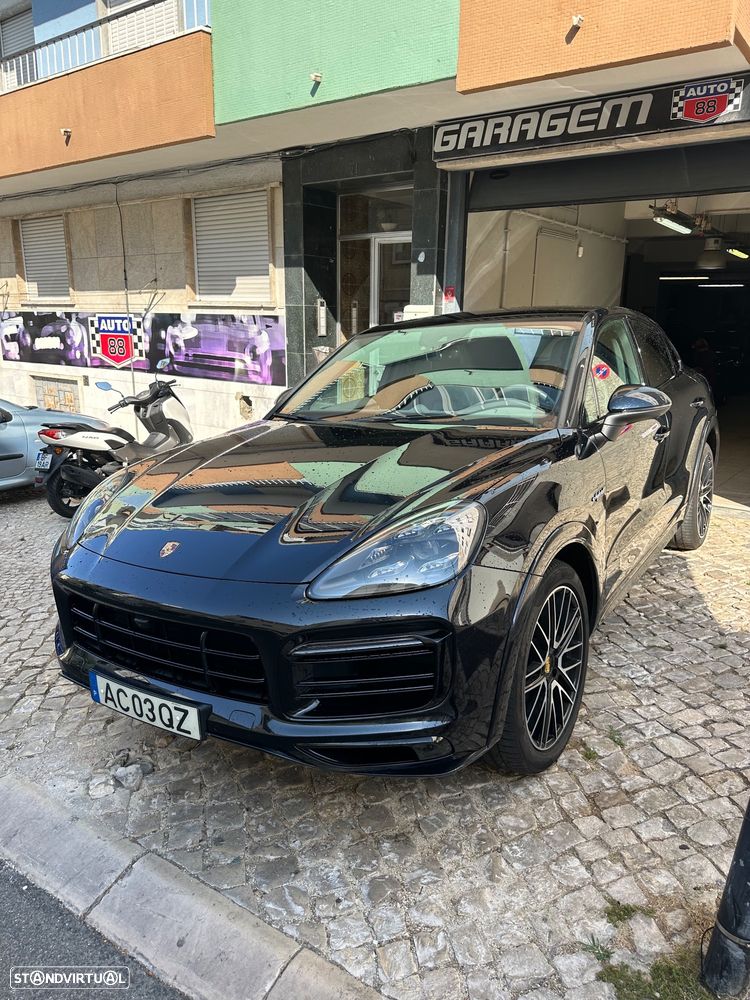 Porsche Cayenne Coupé E-Hybrid - 26