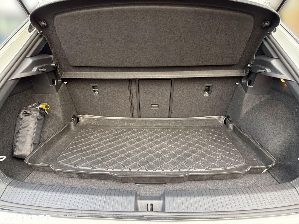 Volkswagen T-Roc 1.5 TSI GPF ACT Premium - 29