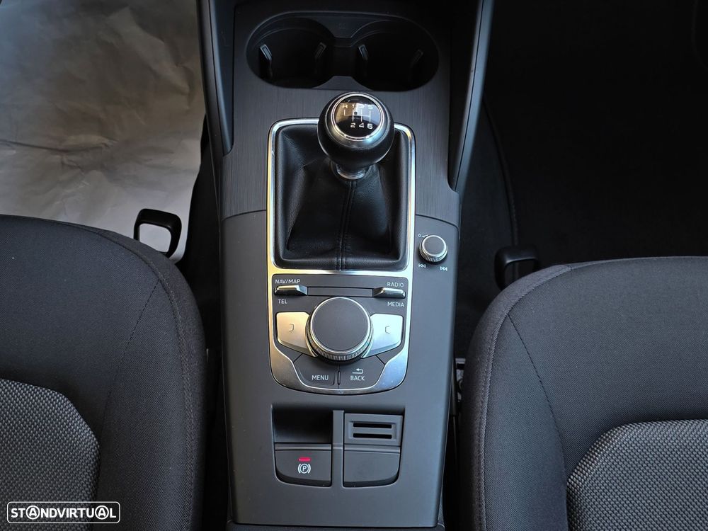 Audi A3 Sportback 30 TDI Sport - 30